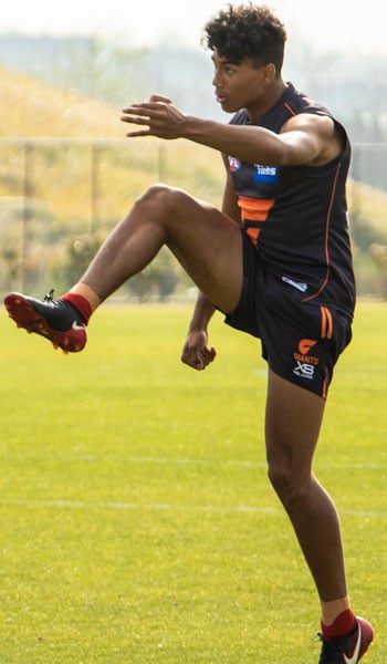 SLIDER-BROWNBECOMESGIANT.png Callum Brown becomes the first GIANTS mens player to be directly recruited from Ireland. - GWS Giants,AFL,Draft